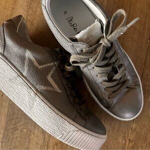 Nira Rubens Star Platform Sneakers
